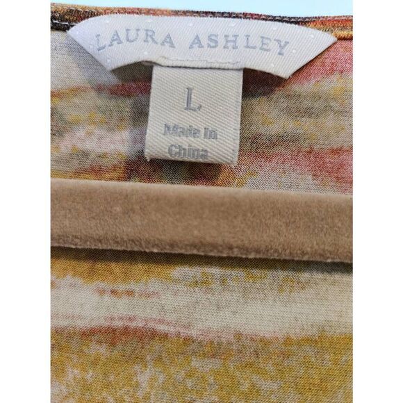 Laura Ashley burnt orange/black/white  V-neck top. Size L. - Picture 3 of 4